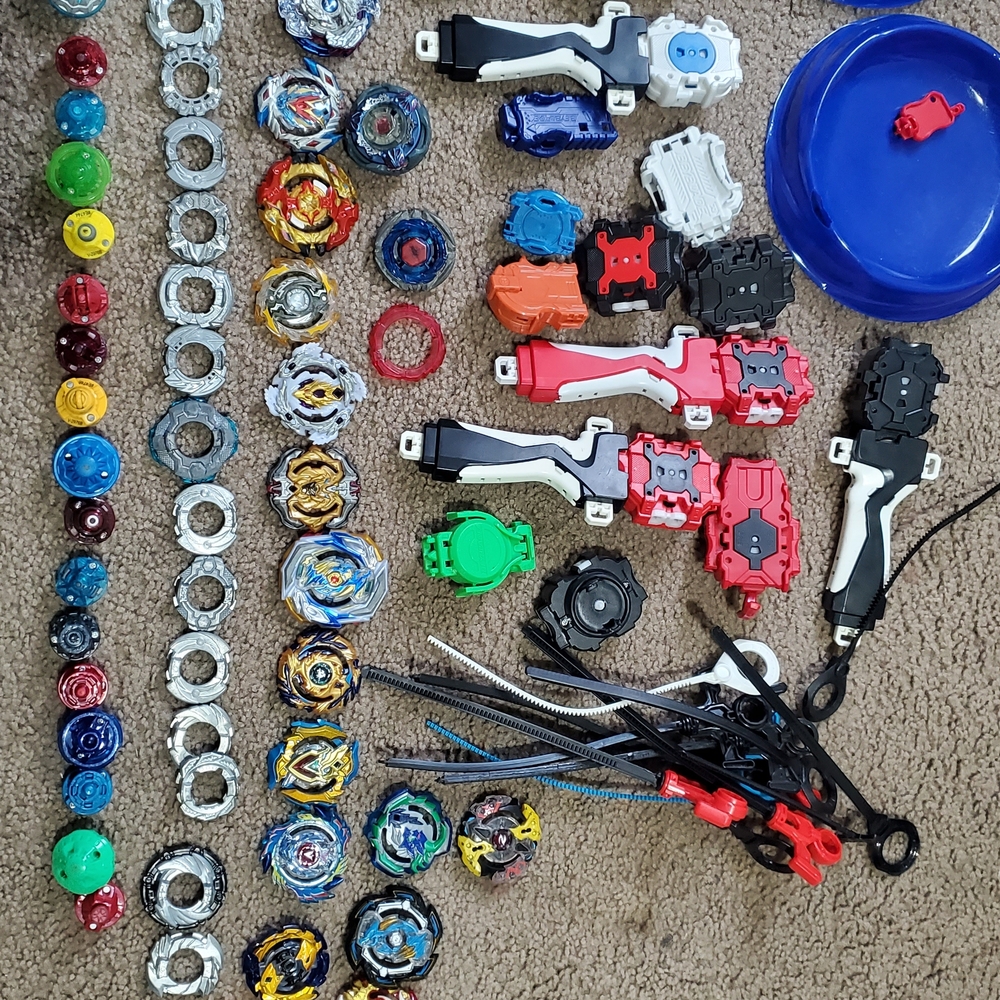 Blue and Red Puzzle Spinning Tops Collection